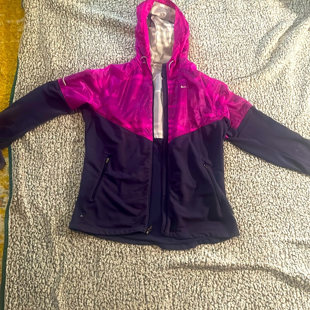 Large NIkE windbreaker, purple and pink size large